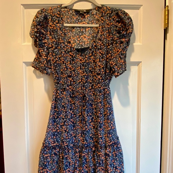 Forever 21 Dresses & Skirts - Forever 21 Floral Print Mini Dress, Size Medium